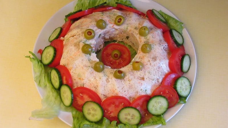 Jellied Chicken Salad