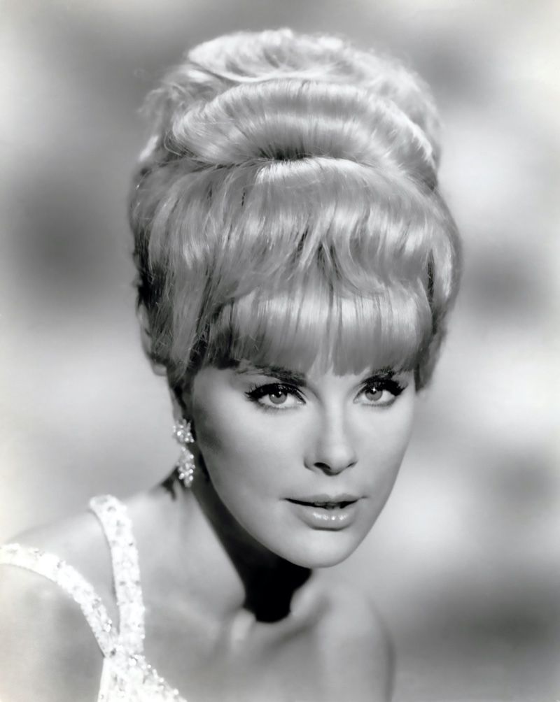 The Bouffant Bounce