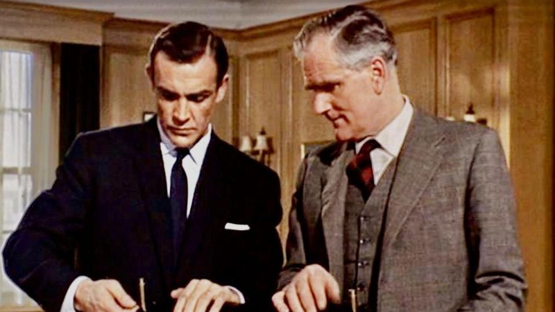 Desmond Llewelyn