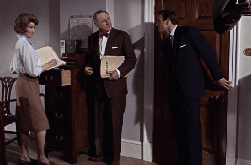 Bernard Lee